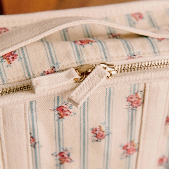 Sezane Floral 100% Cotton Mini Travel Bag - Picture 3 of 11